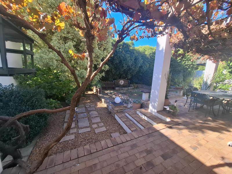 4 Bedroom Property for Sale in Paradyskloof Western Cape